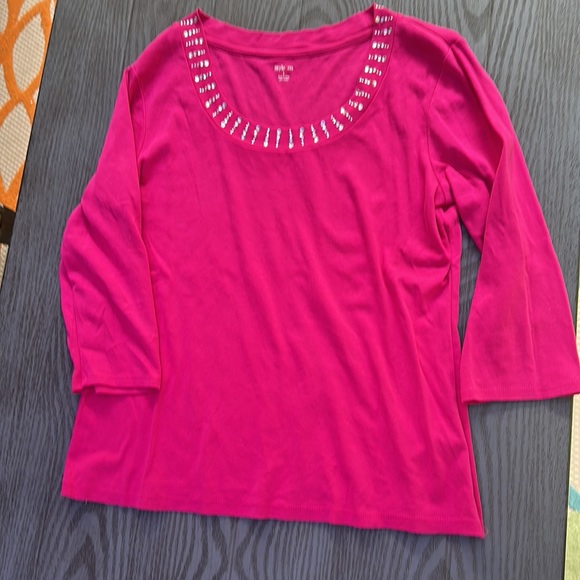 Woman’s Style & Company Tee’s - Picture 2 of 6